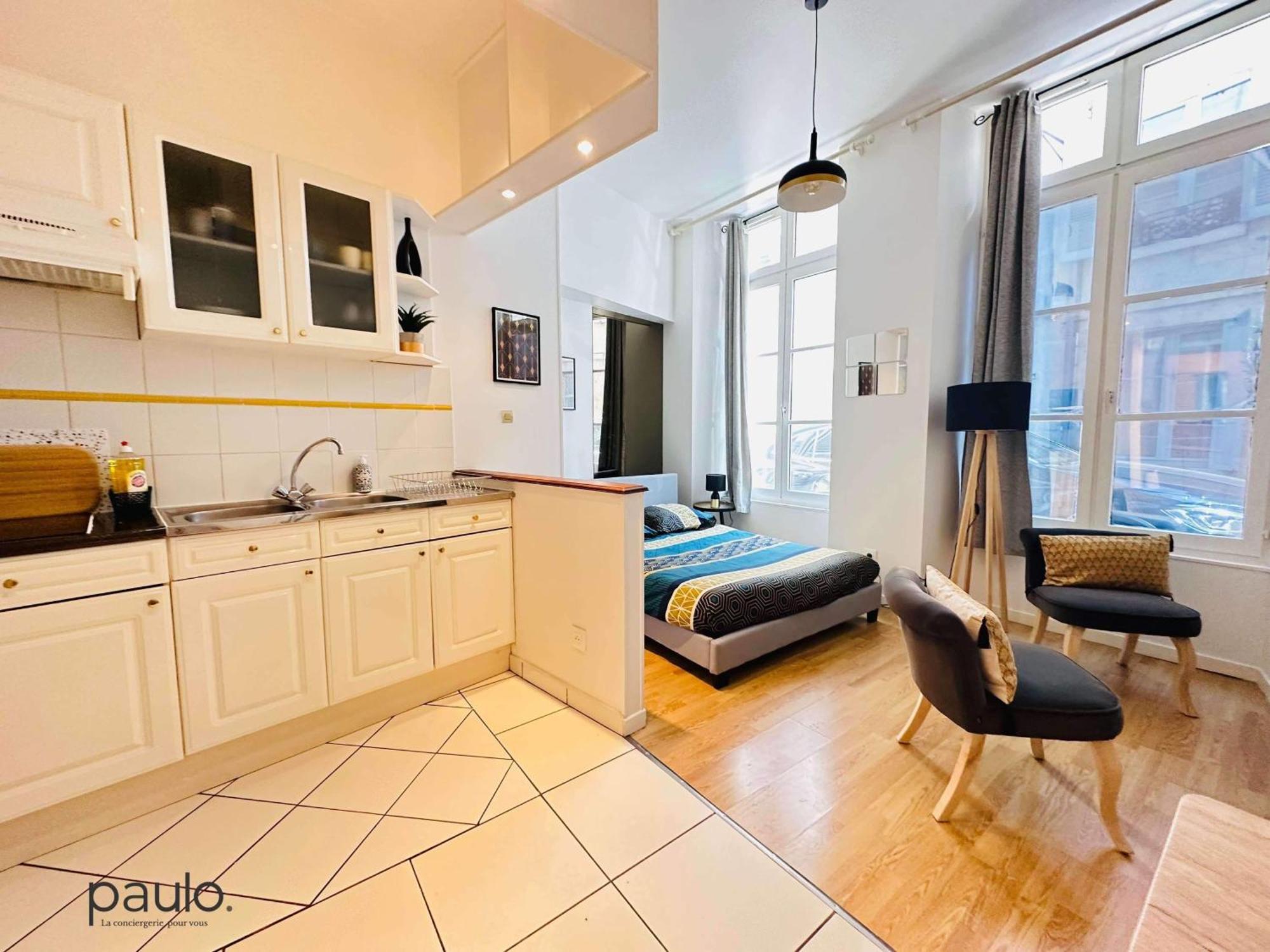 Studio Chaleureux Laon Exterior foto